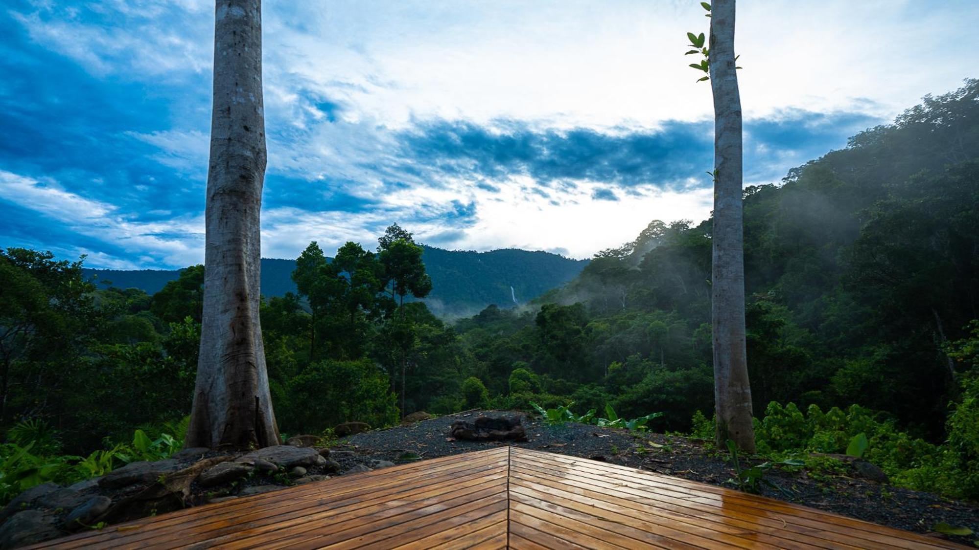 Jungle Gayborhood Hotel And Retreat Center San Luis  Exterior photo